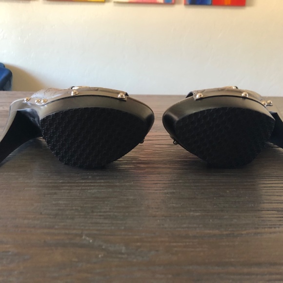 Gucci Heels - Picture 6 of 10